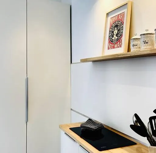 Le Grand Cerf By La A Cote