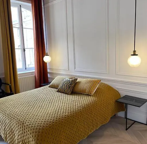 Le Grand Cerf By La A Cote