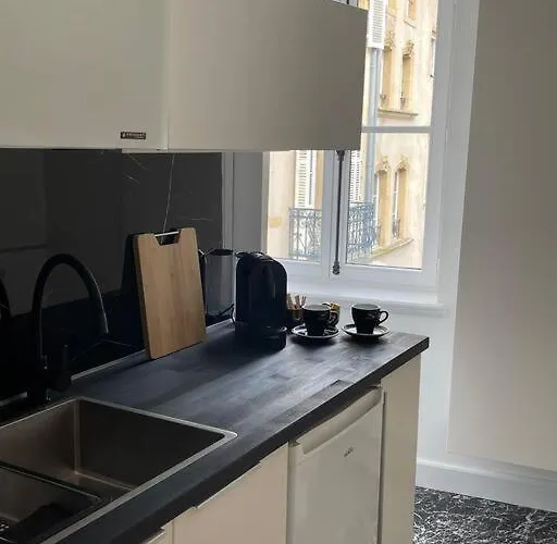 Le Grand Cerf By La A Cote *